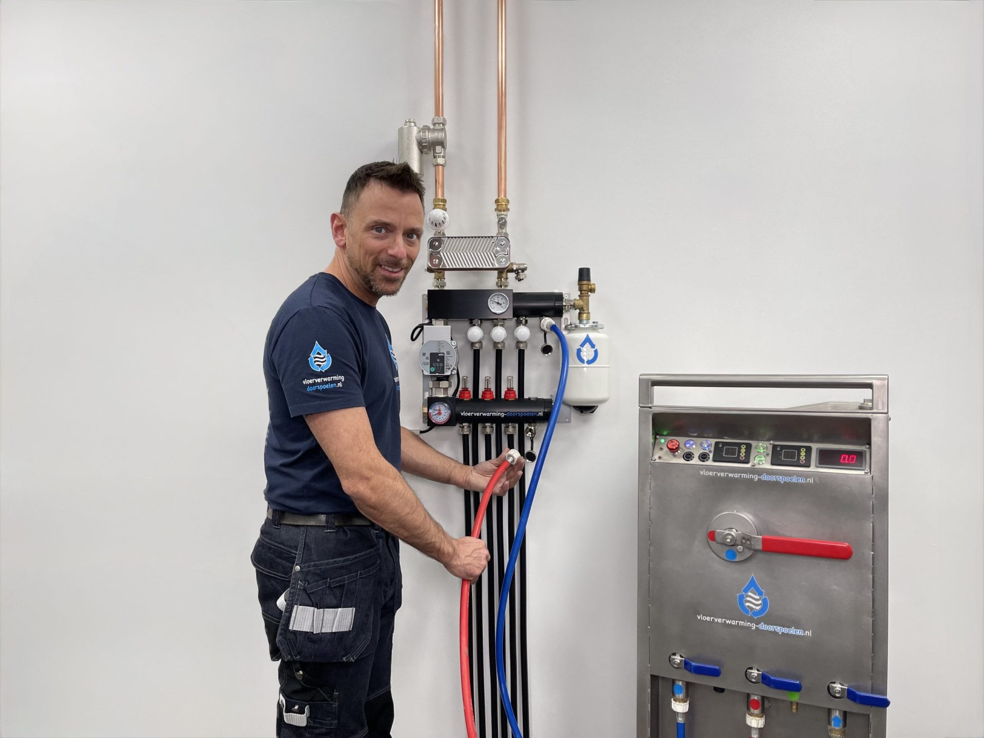vloerverwarming doorspoelen Nederland België door specialist